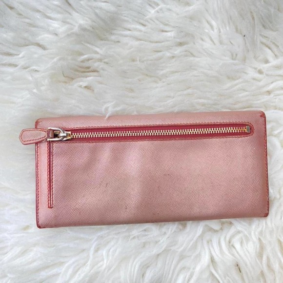 Baby Pink Authentic Metallic Prada Saffiano Wallet - Picture 2 of 4